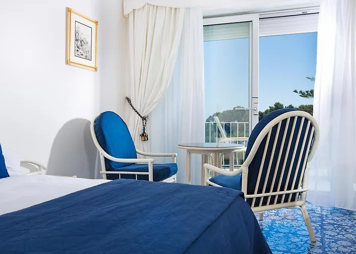 La Vega 4* Капри